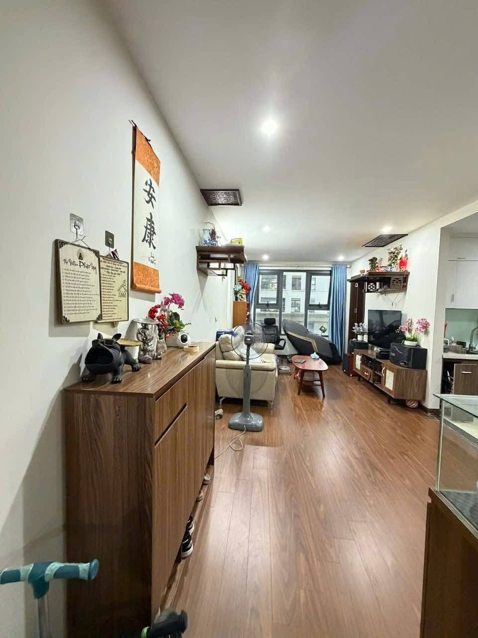 Bán Chung Cư  Homeland Thượng Thanh, Long Biên S = 60m2, chỉ 4,6 tỷ ( Cần tiền )